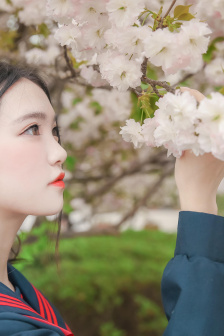 《女员工的滋味》3在线